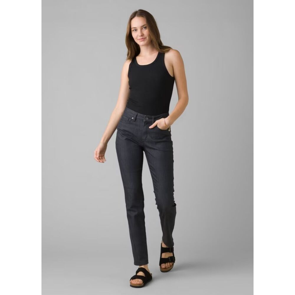 Kayla High Rise Jean size 6/28 Denim Solid